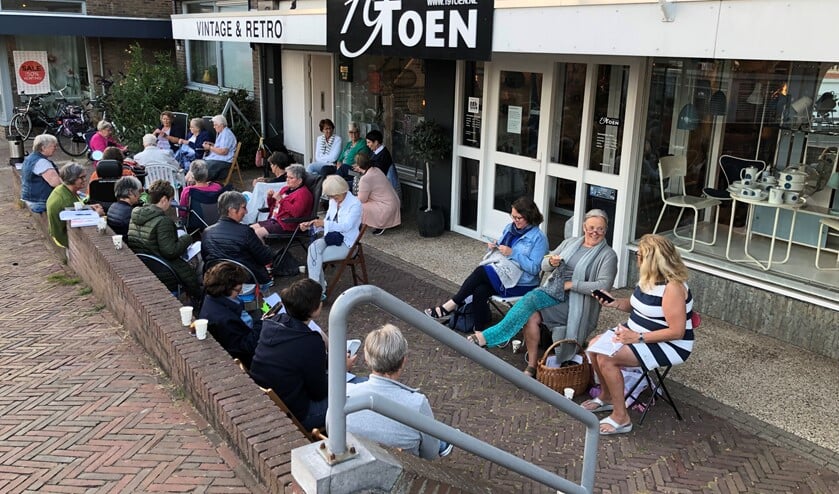 Deze keer was "Steekje los" te gast bij het Atelier van Jaap Reedijk en de winkel 19Toen van Trudie Duteweerd aan de Oostdijk in Sommelsdijk.
