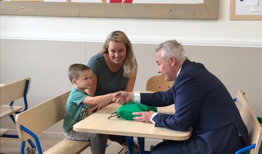 De zomertas is een initiatief van Kwest, Simba, De lange Keizer, Okidoki, Bibliotheek Westland en Gemeente Westland.