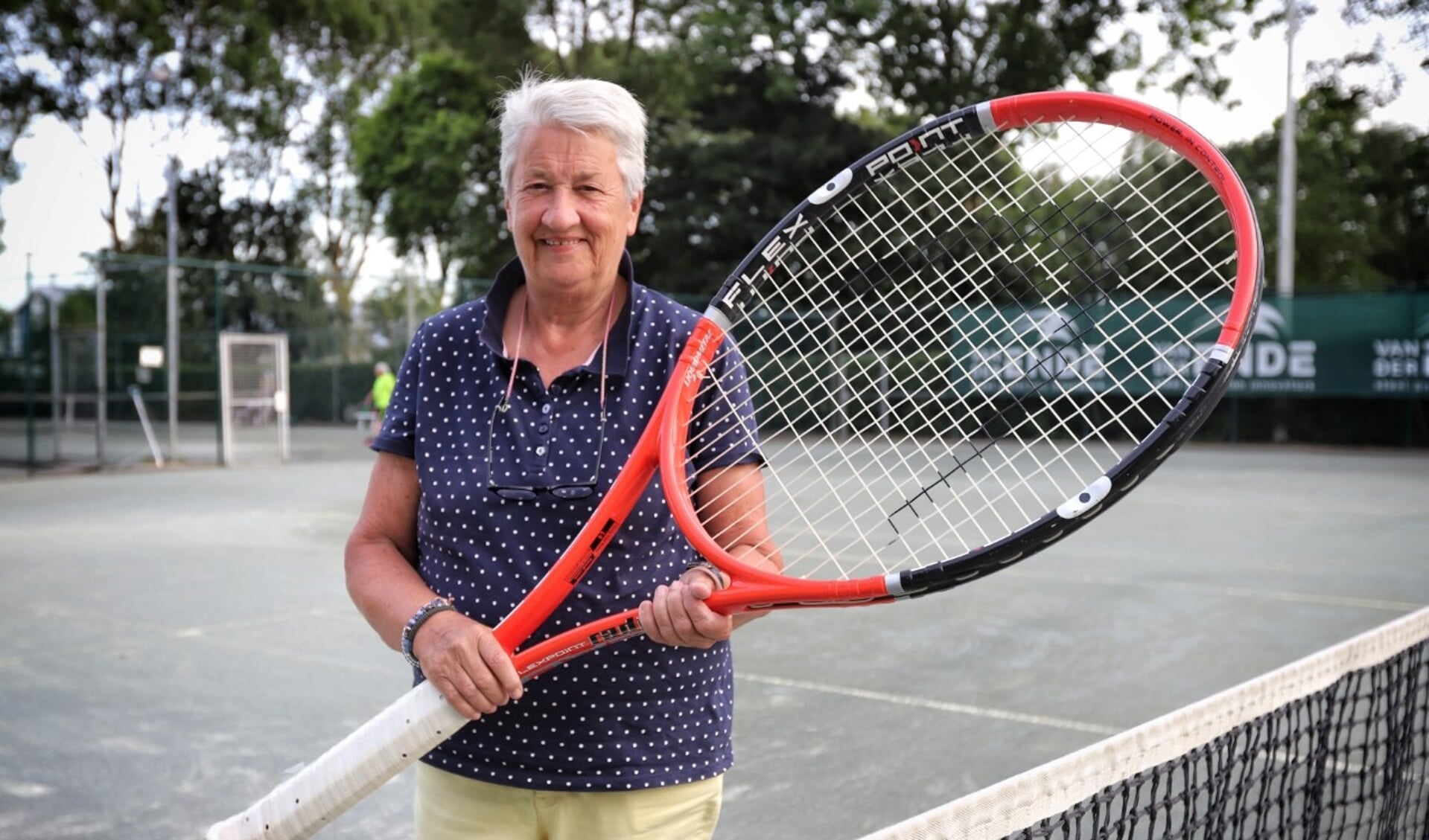 Sonja de Groot, de tennismoeder van Voorne-Putten, hoopt op voldoende deelname in Zuidland. 