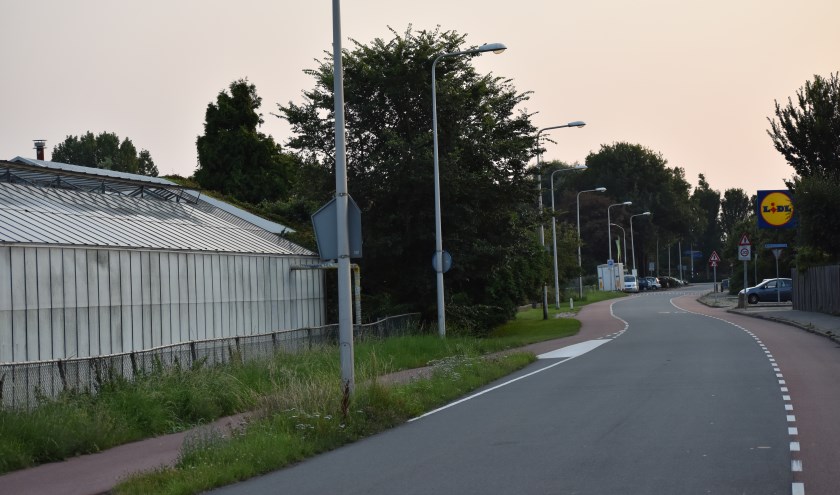 Bewoners van de Madeweg in Monster zien de huisvestiging van arbeidsmigranten tegenover supermarkt Lidl niet zitten.