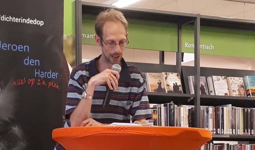 In samenwerking met Bibliotheek Westland organiseert dichter Jeroen den Harder een poëzieavond.
