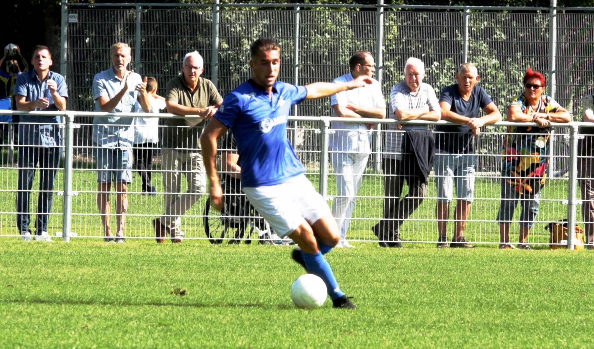 Jeroen Sep werd nog gewisseld voor Ramon de Man (foto), maar ook hij kreeg zijn ploeg niet meer aan het voetballen. (Archieffoto) 