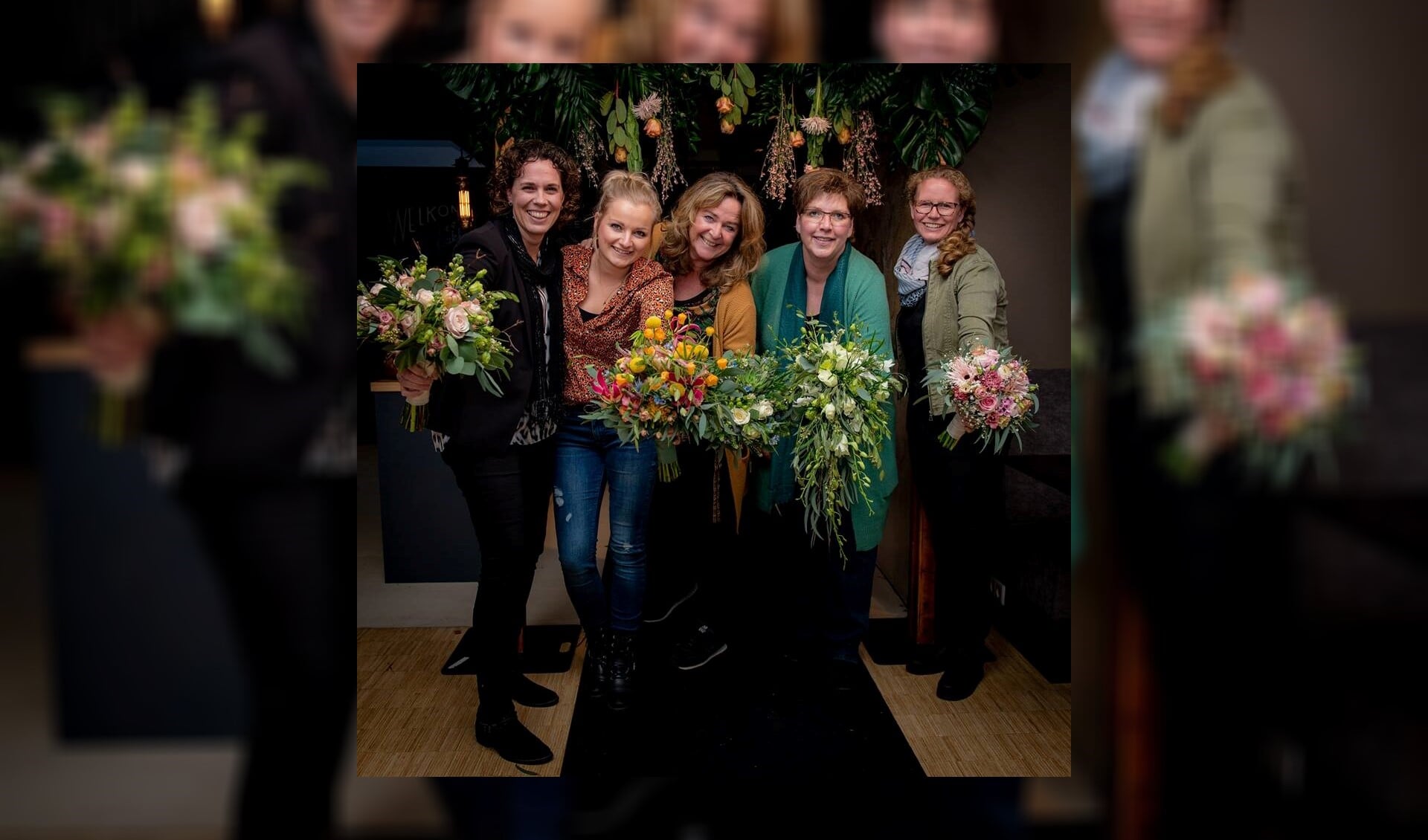 Katinka (gastvrouw), Maritha (Happy Weddings), Anneke (Anneke Fotografie), Evelien (Bloemendag bij Evelien), Saskia (The Travel Club)