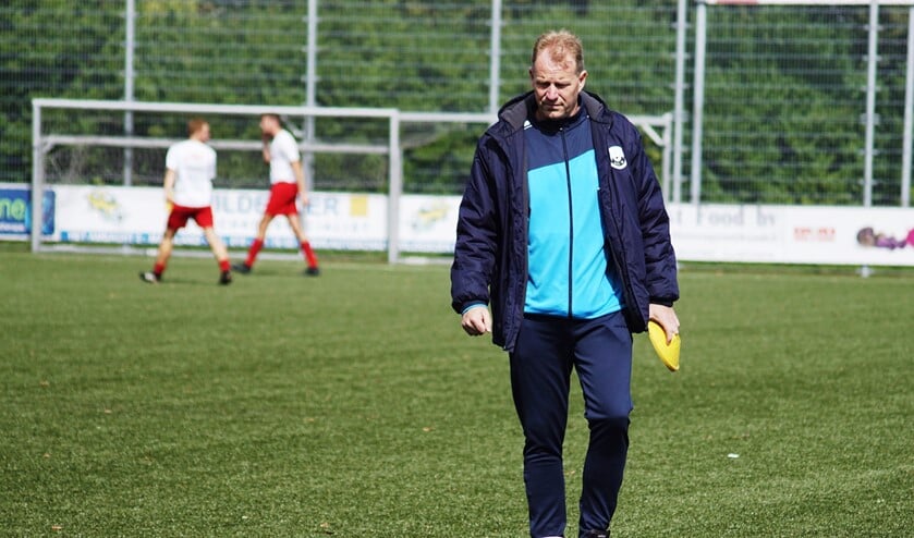 Trainer John Kleijn zag zijn ploeg nipt verliezen van MSV'71(foto Marjo Smit).