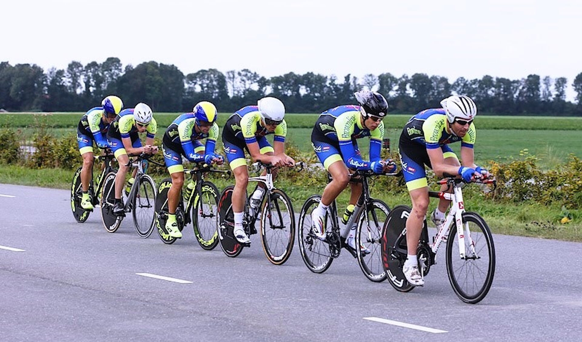 De formatie van Cyclingteam Flakkee reed buiten mededinging een tijd van 49.30,00 minuten.