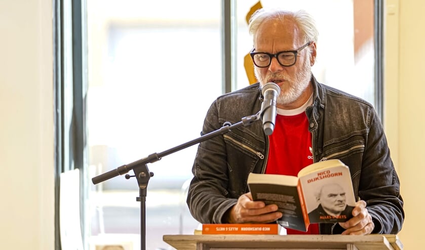 Nico Dijkshoorn opende 'That's Life'.