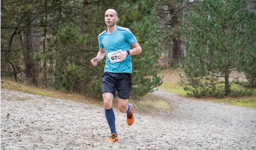 Roland Schellevis op weg naar een knappe 15e plaats in de prachtige boswachterij Westenschouwen.