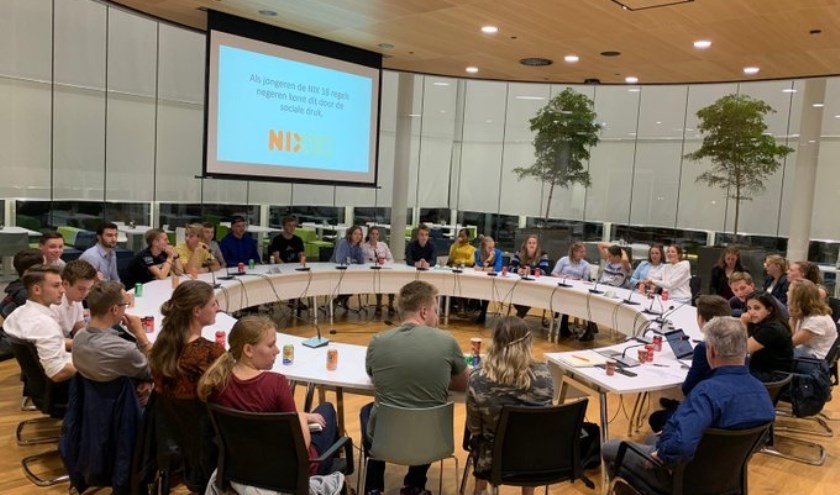 Op 29 januari verzorgt de Jongerenraad in het gemeentehuis aan de Verdilaan een Westlandse tafeltjesavond.