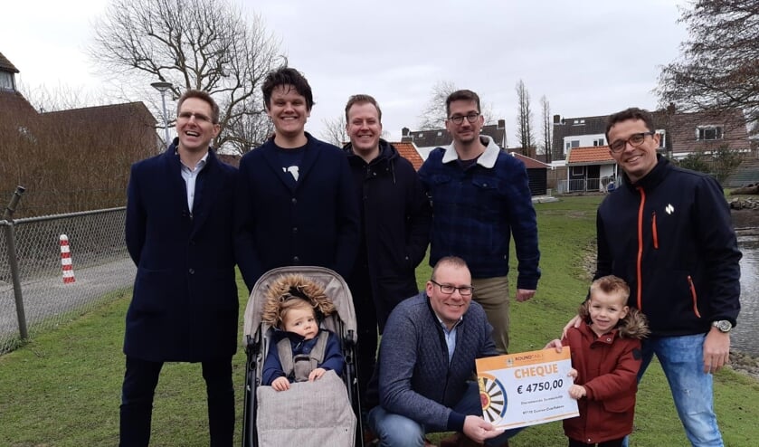 De opbrengst was, mede dankzij een fraaie donatie van Crowners Trading, in totaal €4750,- een mooi resultaat! Dit bedrag komt ten goede aan de Dierenweide Sommelsdijk.