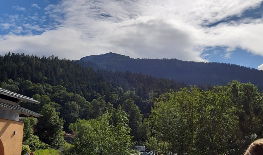 Obersalzberg, vlak bij Berchtesgaden, was niet alleen de plek waar Hitler zijn vakantiewoning had, maar vormde ook het tweede regeringscentrum waar veel besluiten werden genomen.
