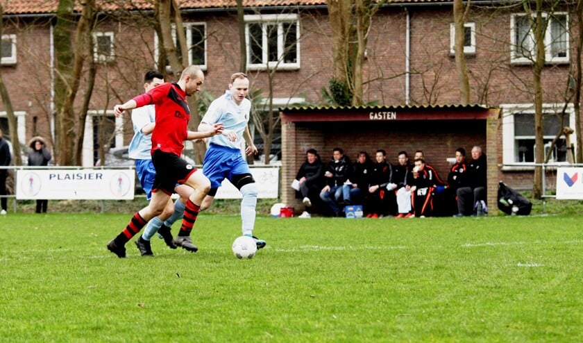 Arjan van den Dool kreeg in de openingsfase een kans om OFB op voorsprong te brengen. De spits faalde in de afwerking.