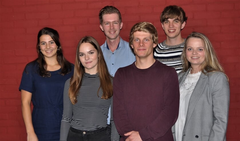 De Rechtswinkel Goeree-Overflakkee is een stichting die wordt gerund door rechtenstudenten. Zij doen dit op vrijwillige basis en passen op deze manier de geleerde theorie in praktijk toe.