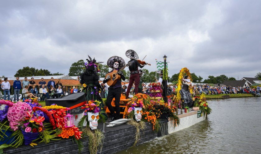 Het is nog onzeker of de gemeente Den Haag de subsidieaanvraag van het Varend Corso honoreert.