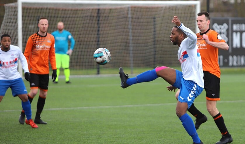 SC Botlek kwam zaterdag bij HBSS niet verder dan 2-2. Daar heeft de club niet veel aan.