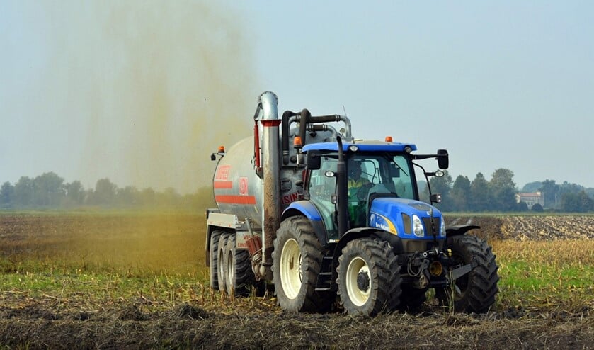 "De slotconclusie is dat het mestbeleid volledig is vastgelopen." 