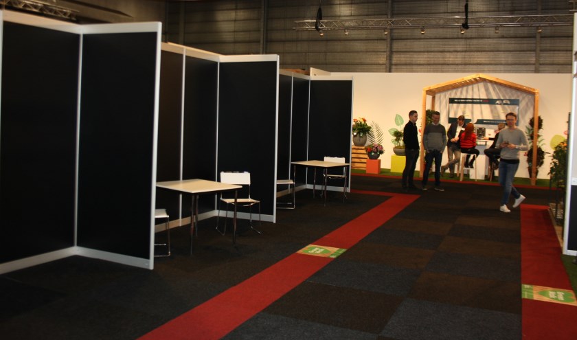 Lege stands donderdag bij de Trade Fair.