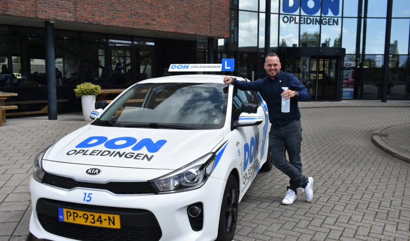 Voorafgaand aan elke les worden de voertuigen gedesinfecteerd.
