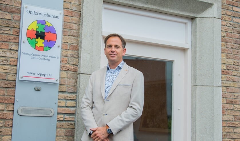 Sjoerd Sanderse is sinds 1 mei de nieuwe directeur-bestuurder van Stichting Openbaar Primair Onderwijs Goeree-Overflakkee. Foto: Sam Fish