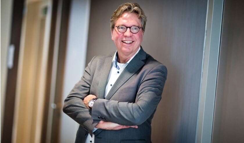 Na de bestuursverkiezing werd de leiding van de vergadering overgenomen door nieuwe voorzitter Jan Verhage.