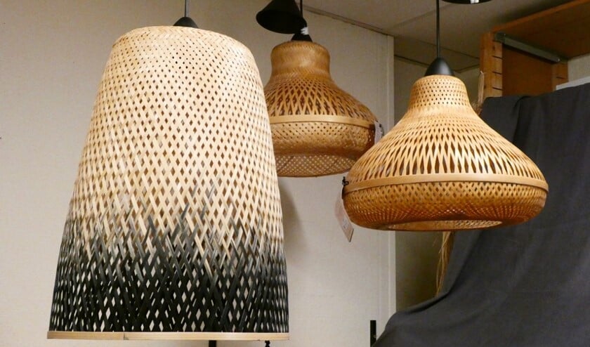 <p>Doordat ze met de hand gemaakt worden, is geen lamp hetzelfde </p>