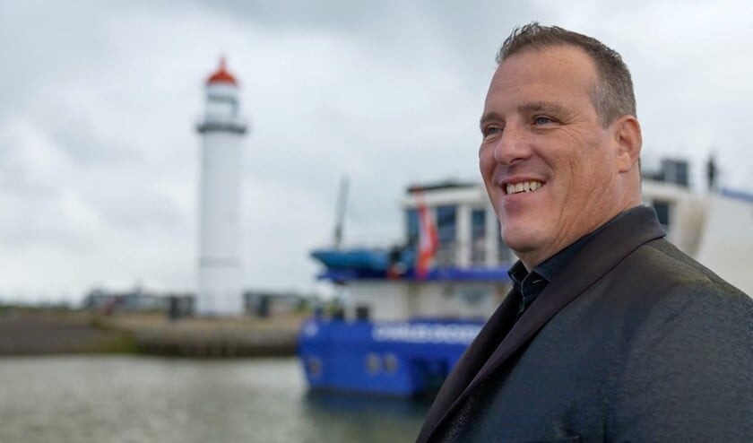 Hellevoetse volkszanger Willem Boot