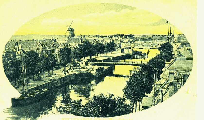 De Hellevoetse haven in vogelvlucht