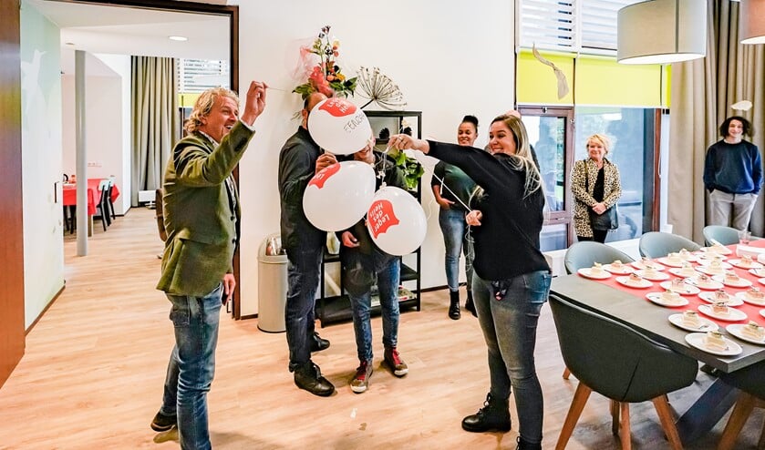 Wethouder Soeterboek 'prikte' de locatie officieel open.