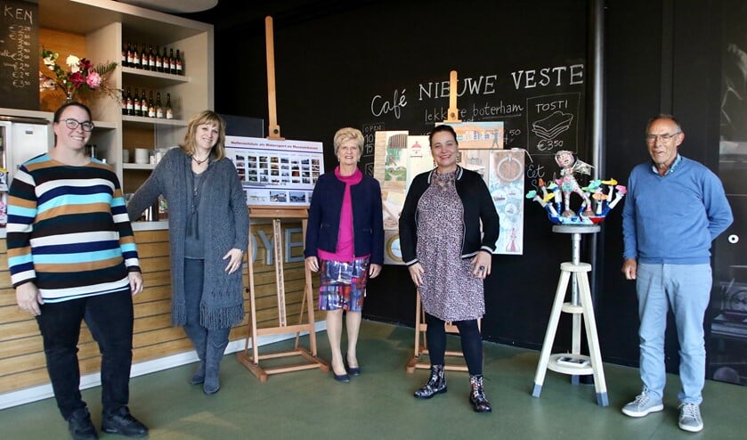 <p>De expositie is tot en met 25 oktober te zien in het Cultuurhuis. </p>