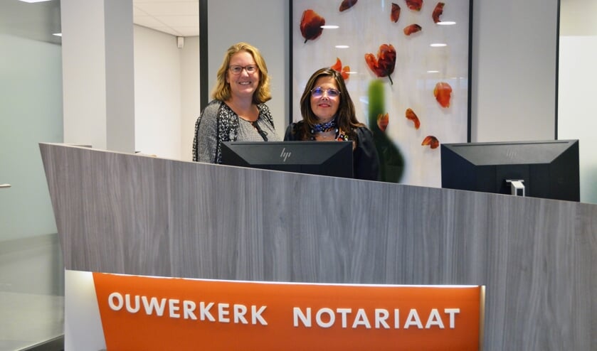 <p>De dames van de receptie zijn uw eerste aanspreekpunt.</p>