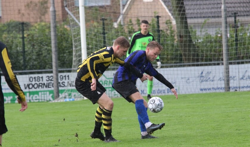 <p>Floris van den Heuvel scoorde de 0-1 voor Vierpolders. (Archieffoto: Wil van Balen). </p>