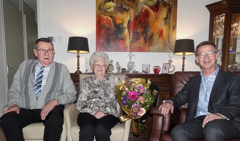 Echtpaar Bouwman is 60 jaar getrouwd. 