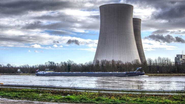 Het nieuwe kabinet moet inzetten op extra kerncentrales, aldus het Hoofdlijnenakkoord.