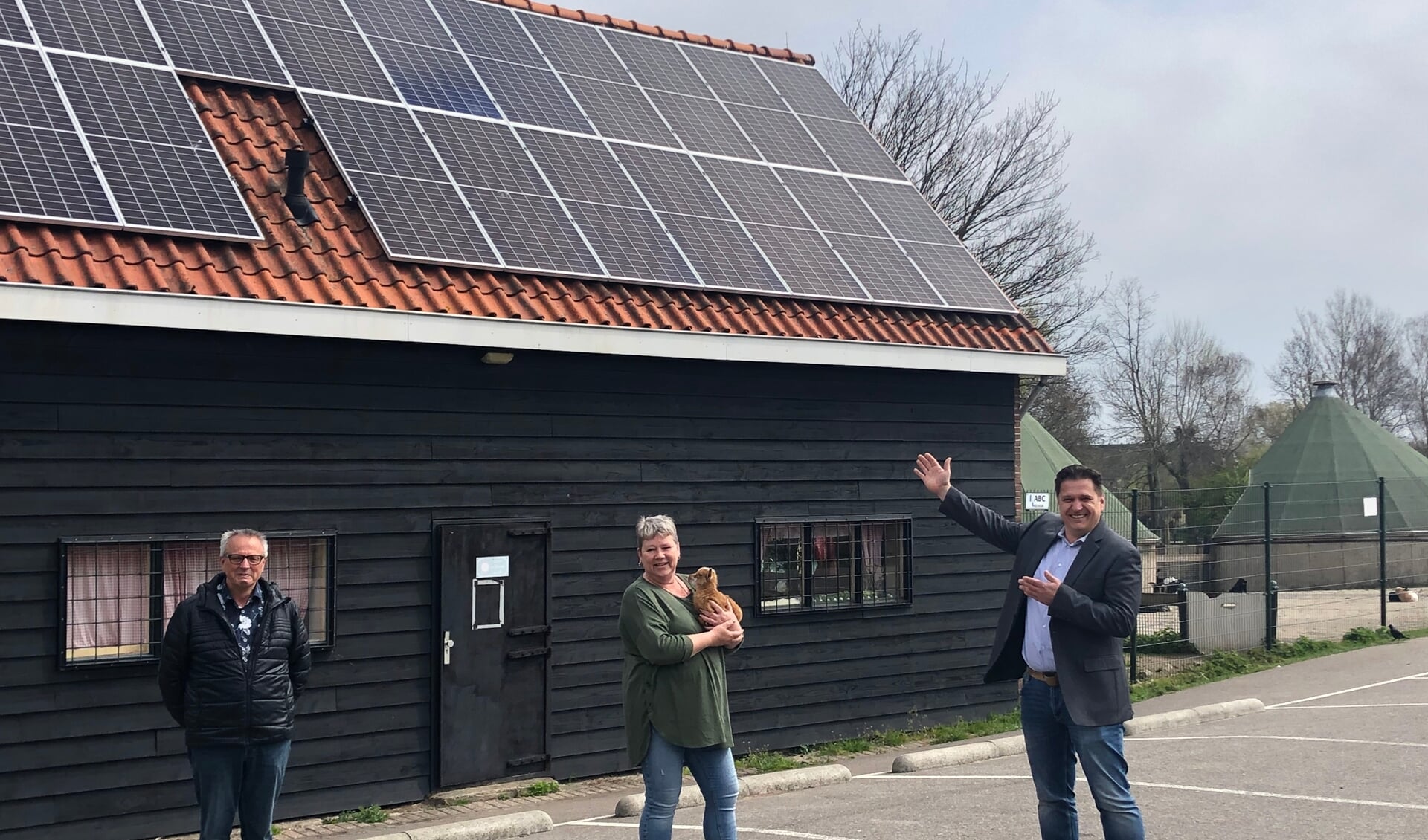 Richard Venneker van Bakker Bouw Solar Solutions  “Vroeger kwam ik hier vaak met de kinderen en nu mocht ik er zonnepanelen installeren.”  