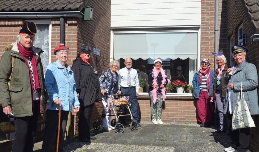 De vrijwilligers van Entrada waren het huwelijksjubileum niet vergeten.
