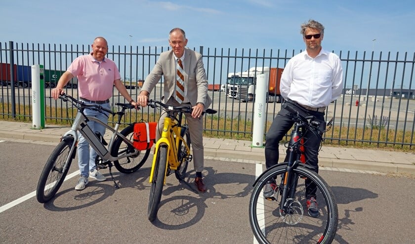 Alex Dikhoff van Neele-Vat (Maasvlakte); Paul Slier van Galilei Onderwijsgroep (diverse middelbare schoollocaties op Voorne-Putten) en Jeroen de Bont van Dizzco (Waalhaven).