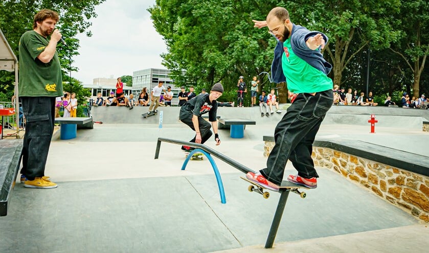 <p>Nassim toonde de mogelijkheden van het skatepark.</p>