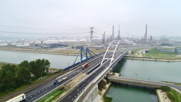 Suurhoffbrug (A15) dicht richting Maasvlakte van zaterdagmiddag 2 tot zondagochtend 3 november