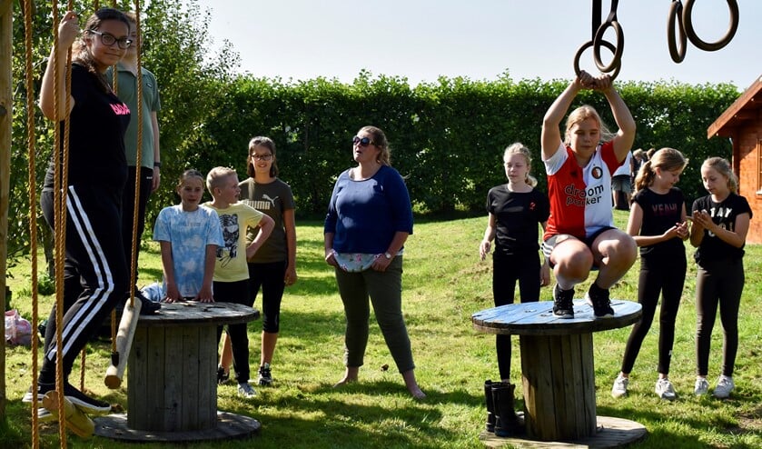 <p>Outdoor activiteit op Yuverta. (foto: Hennie Hut)</p>