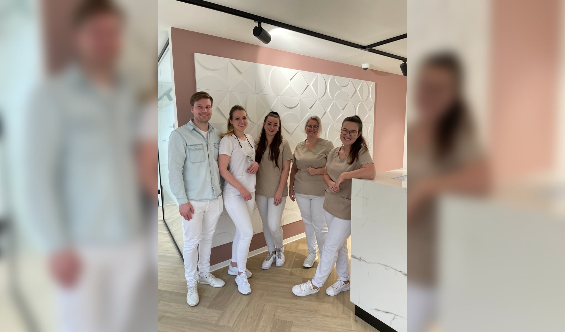 Het jonge en dynamische team van Ouddorp Dental Care staat klaar voor al u algemene tandheelkundige behoeftes.