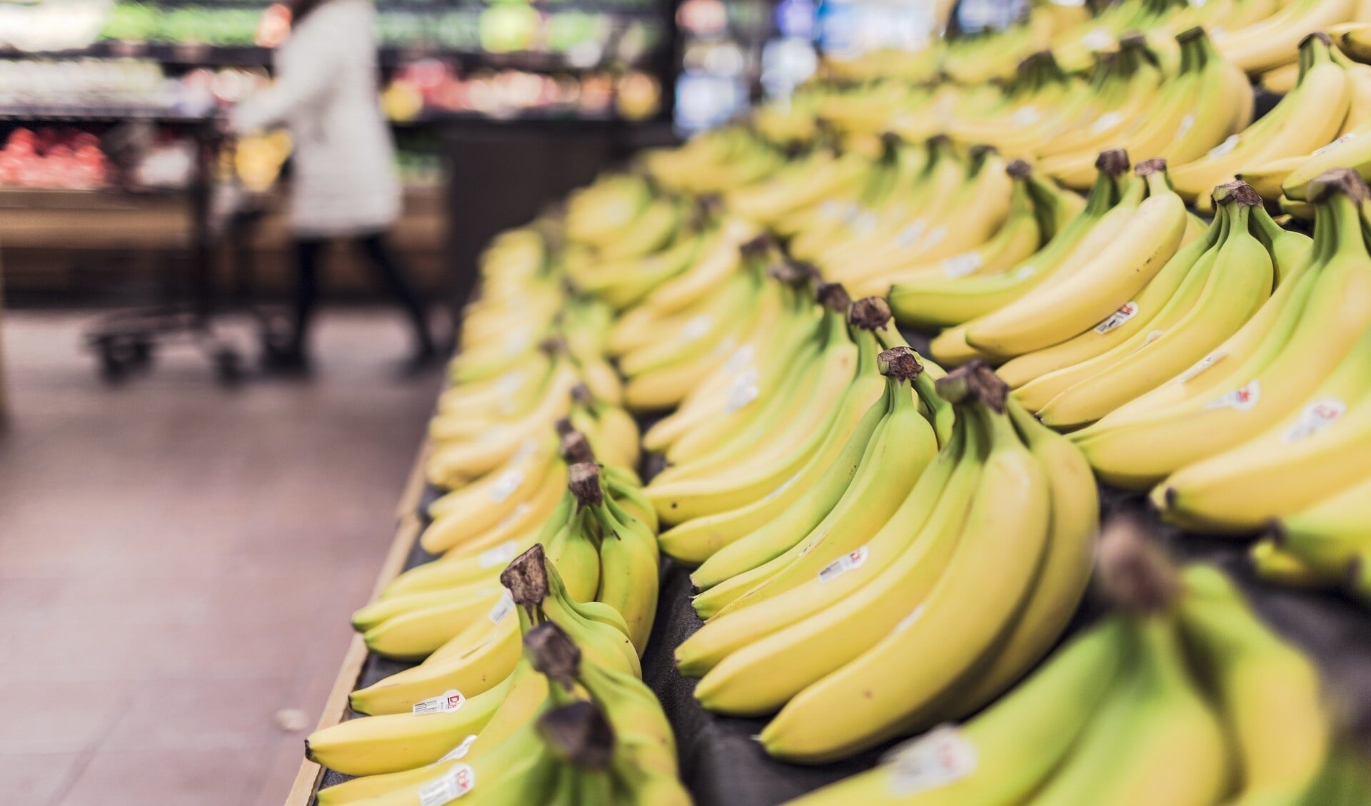 Gemiddeld stegen de prijzen van voedingsmiddelen in de winkels de laatste 10 jaar zo’n 20 procent. 
