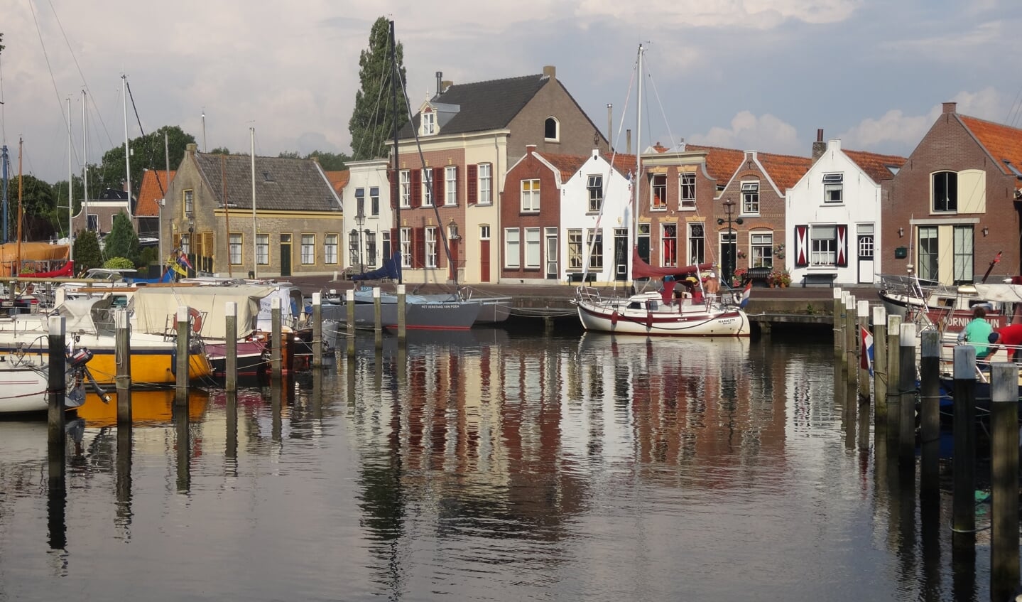 De haven van Middelharnis waar Sint en zijn Pieten aankomen op 19 november.
