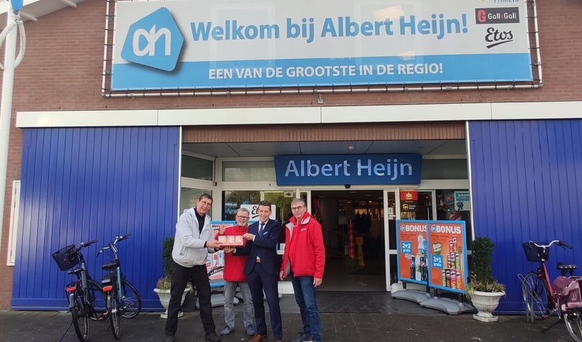 meer-dan-1700-euro-aan-boodschappen-voor-de-voedselbank-oozo-nl
