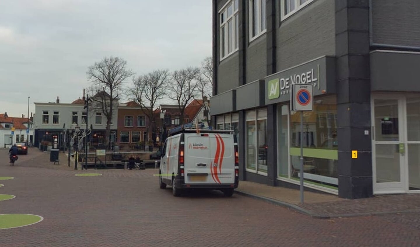 De Shared Space bij de Kaai is een parkeerverbod zone!