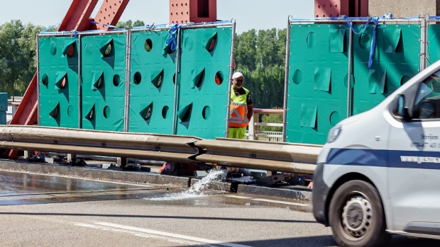 Rijkswaterstaat gaat preventief drie bruggen koelen in Zuid-Holland