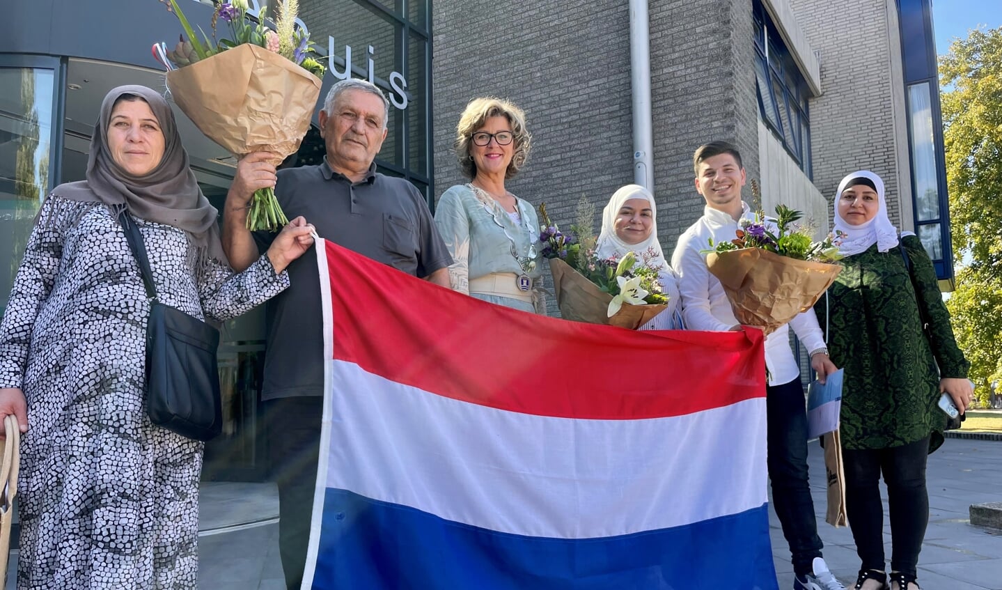 De 3 nieuwe Nederlanders zijn afkomstig uit Syrië.