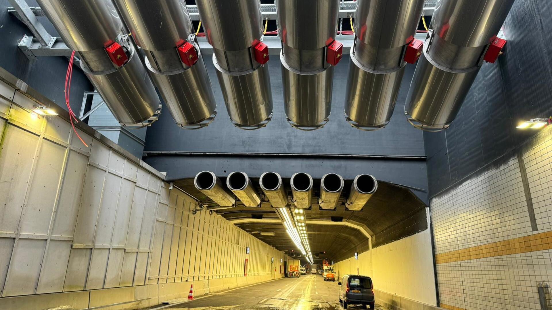 Werk aan en in de Heinenoordtunnel. (foto: pr Rijkswaterstaat)