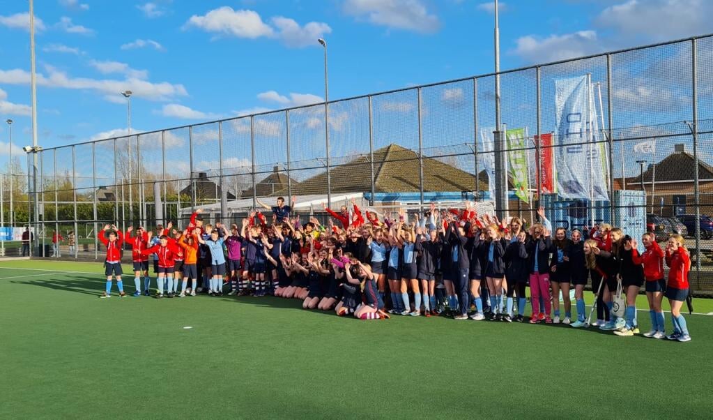 HC Voorne welcomes youth teams from England – Advertising Hellevoetsluis |  Big heelfoot