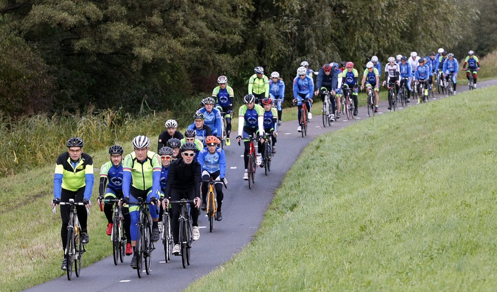 WTAC Waterstad opent fietsseizoen - Adverteren Weekblad Westvoorne |  Westvoorne | Krant en Online