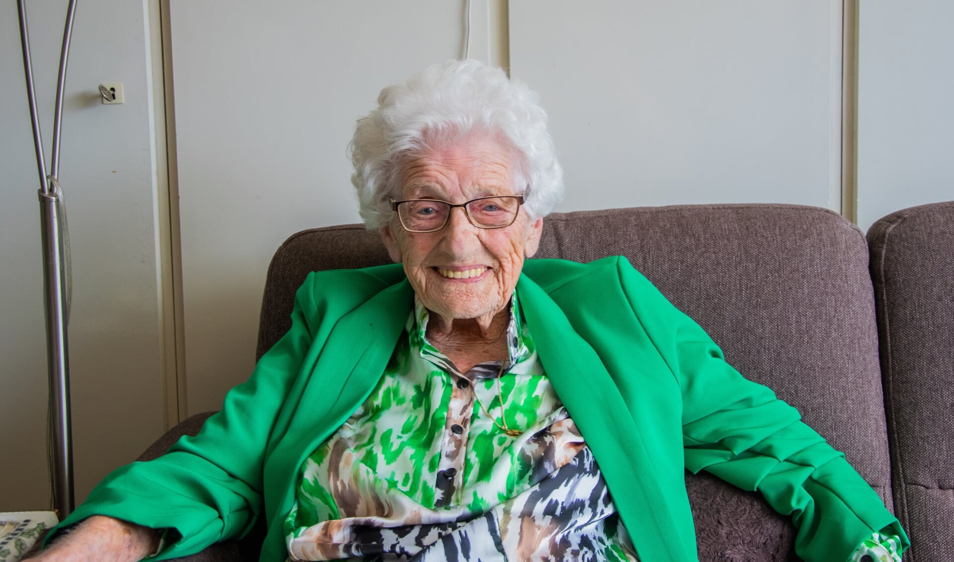 Ze mag dan 100 jaar geworden zijn, Neeltje Breur voelt zich nog maar 75!  Foto: Sam Fish