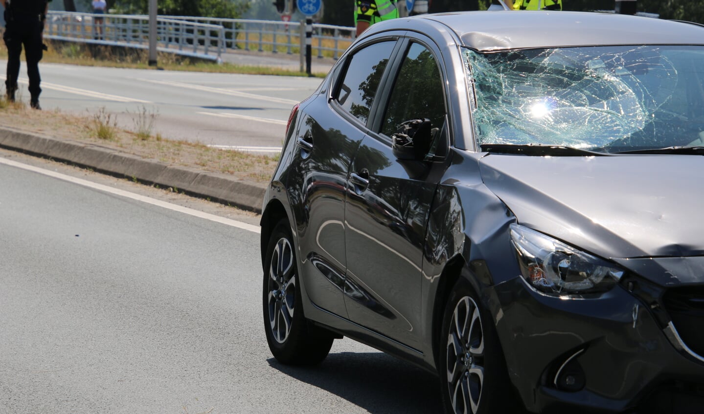 Zwaargewonde Bij Botsing Tussen Auto En Scooter - Adverteren Brielle ...